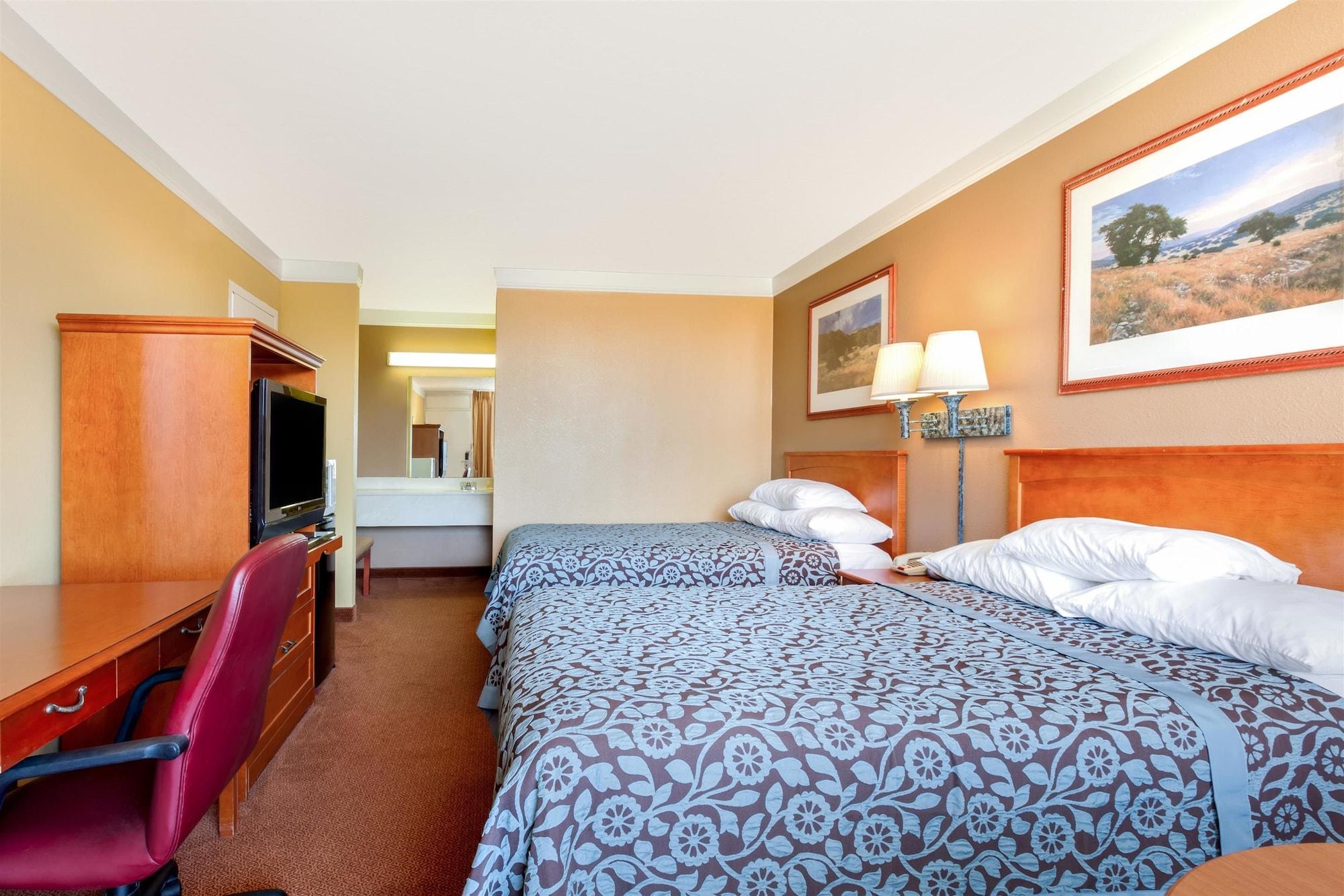 Days Inn By Wyndham Hillsboro Tx Ngoại thất bức ảnh