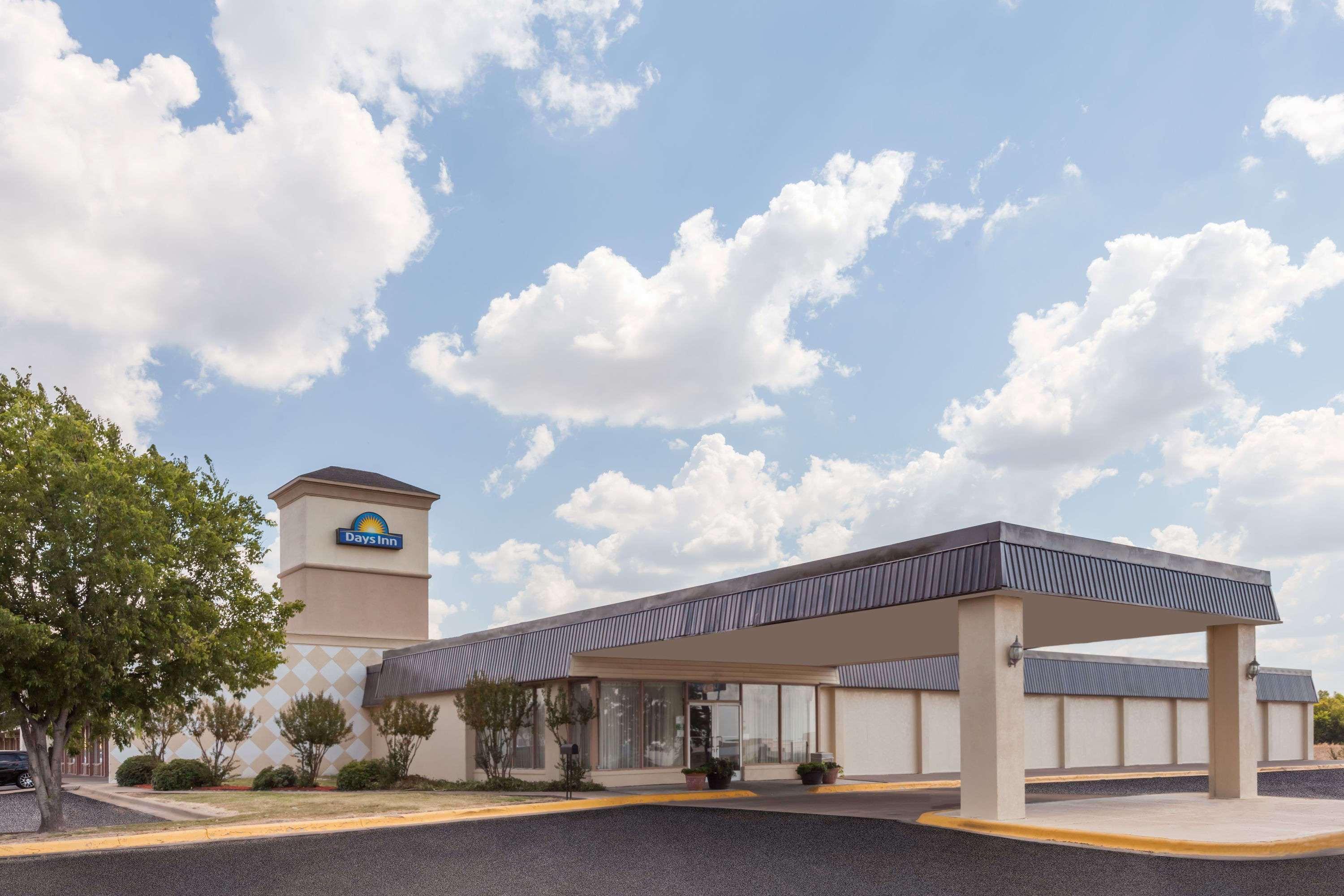 Days Inn By Wyndham Hillsboro Tx Ngoại thất bức ảnh