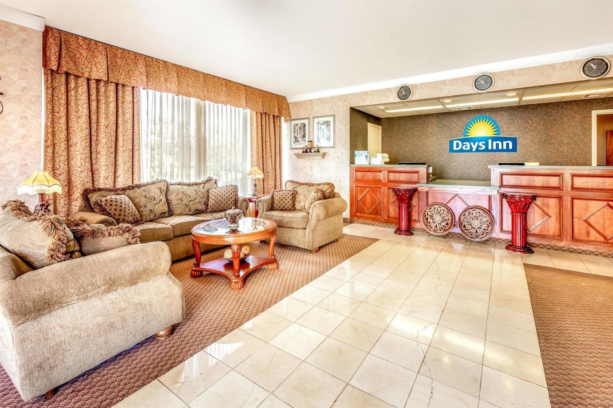 Days Inn By Wyndham Hillsboro Tx Ngoại thất bức ảnh